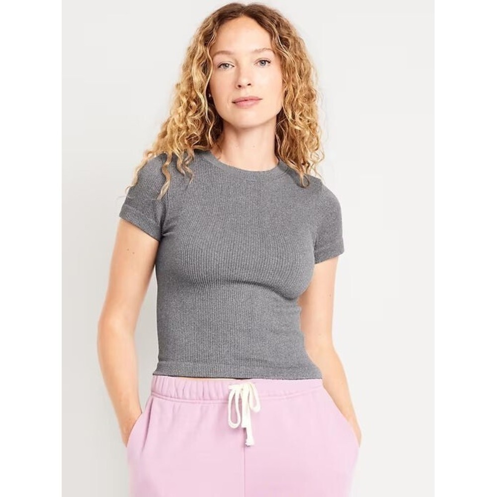 Old Navy Fitted Seamless Ribbed Nylon T-Shirt - Grayscale - Medium (8/10)